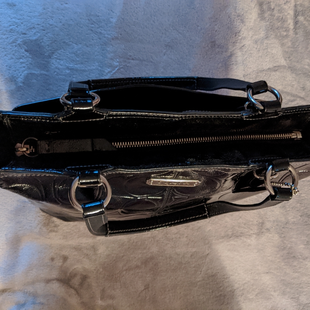 Coach Purse - Picture 2 of 16